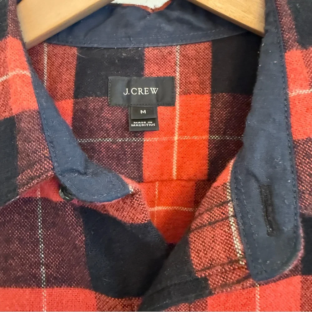 Vintage J.Crew Red and Black Plaid Men's Flannel Button Down Shirt Medium